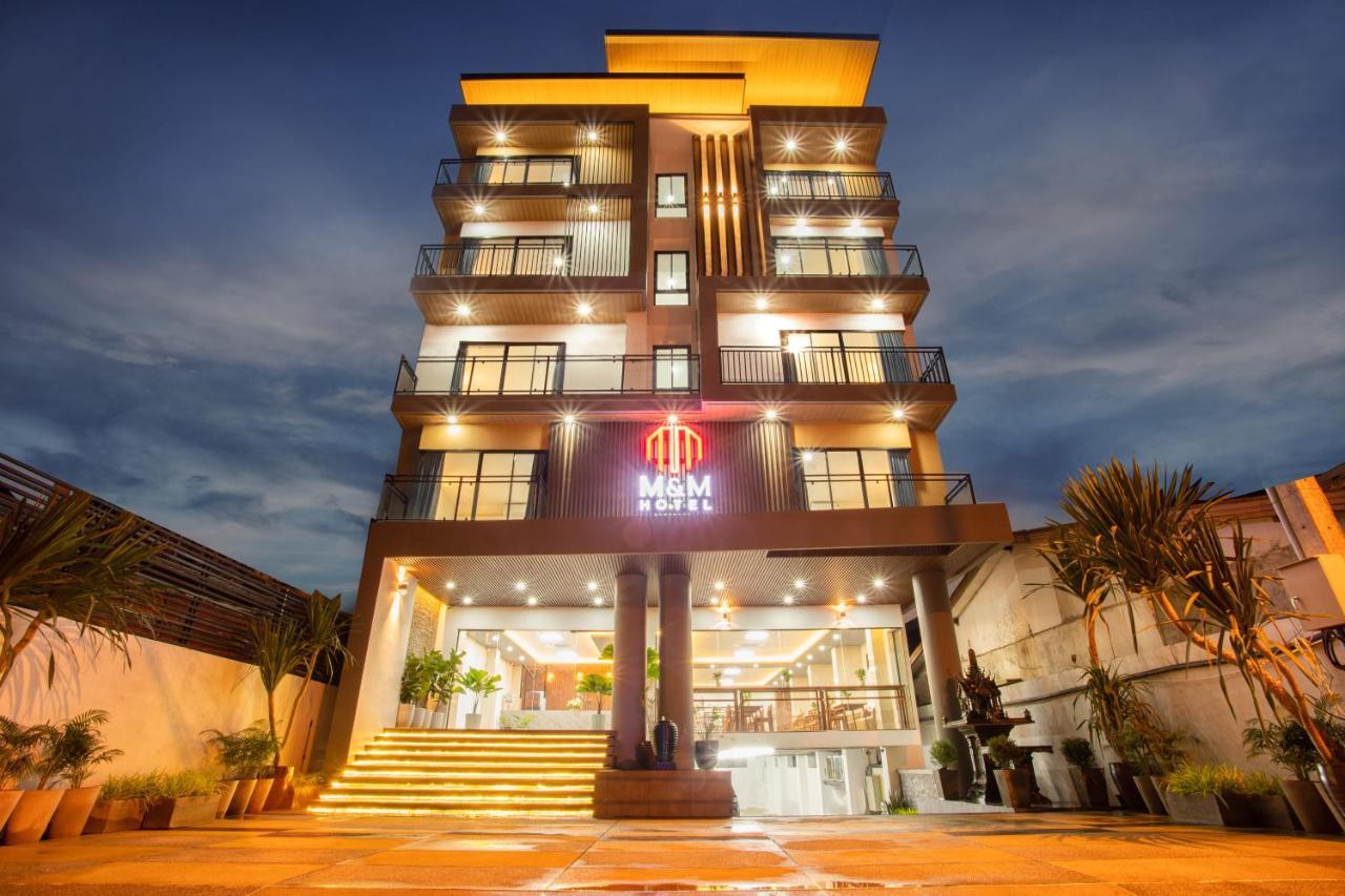 M&M Hotel Vang Vieng Exteriör bild